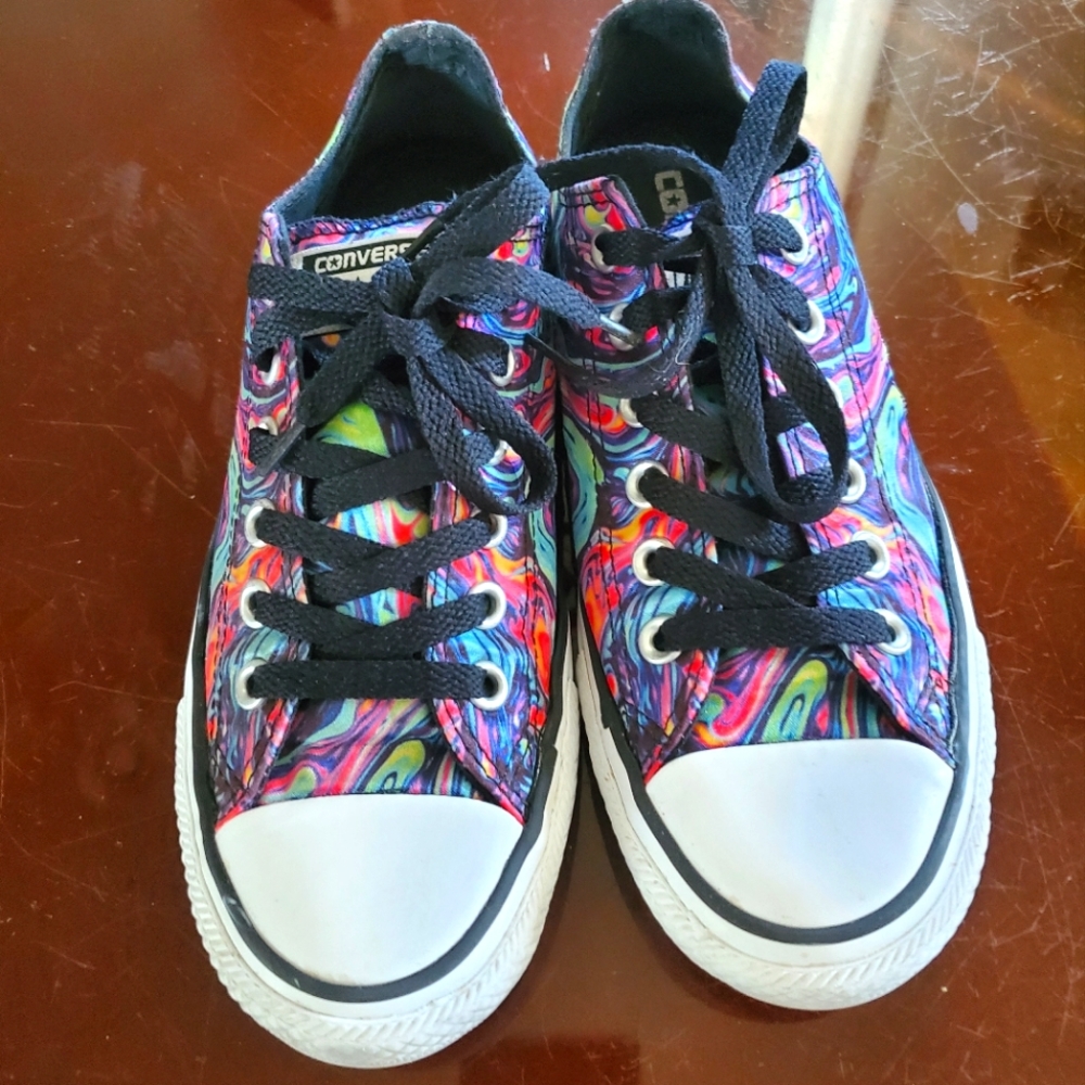 Converse All Star low tops satin multicolor swirls size 6.5 women's